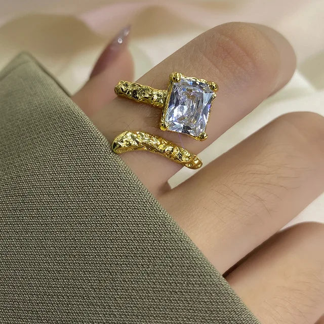 Bague ajourée géométrique zircon, argenté