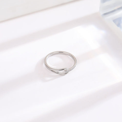 Bague ajourée allongée zircon, acier titane