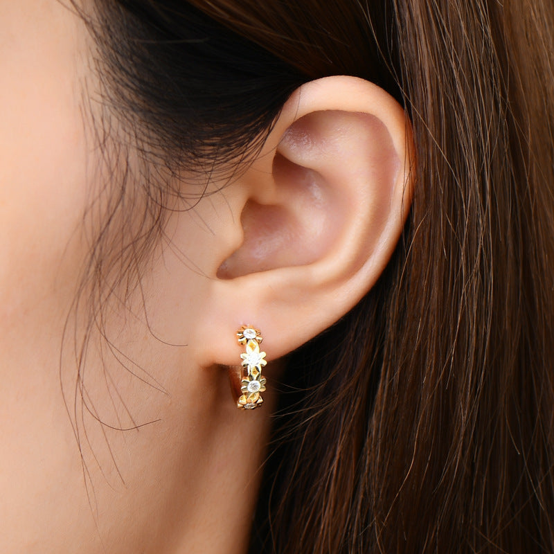 Boucles d'oreilles marguerite moissanite