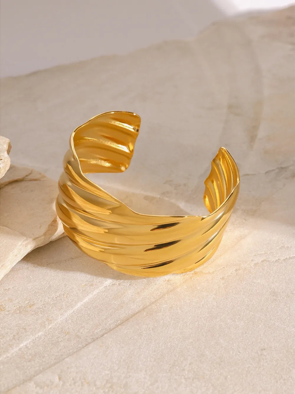 Bague ouverte, plaquée or 18 carats, acier inoxydable