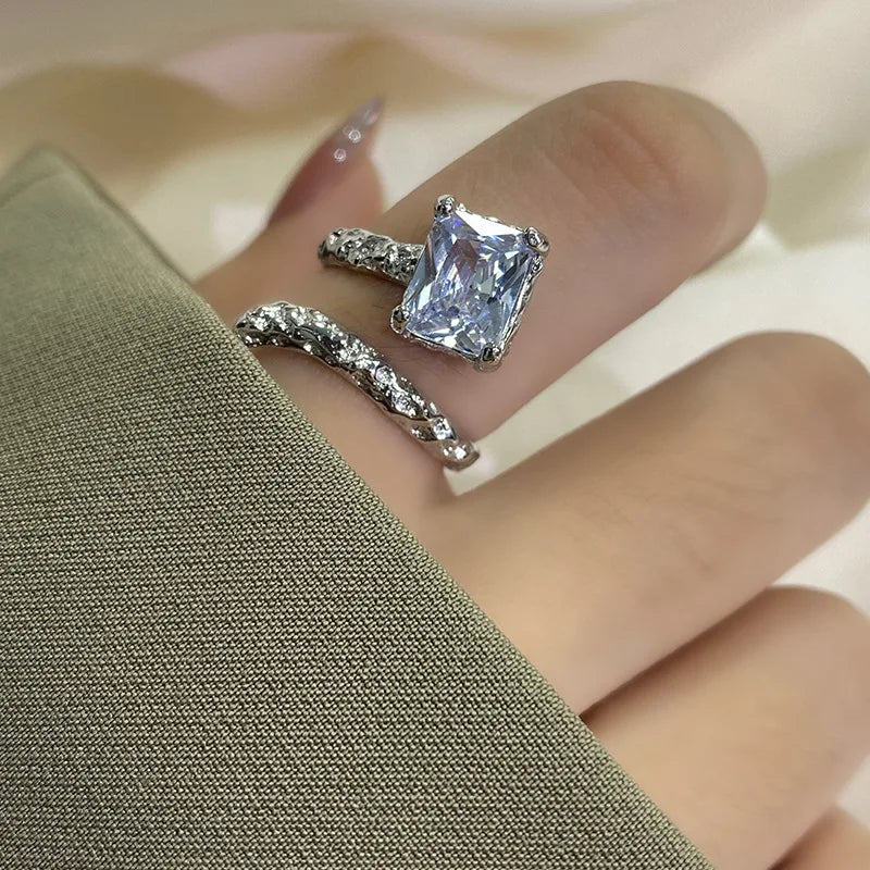 Bague ajourée géométrique zircon, argenté