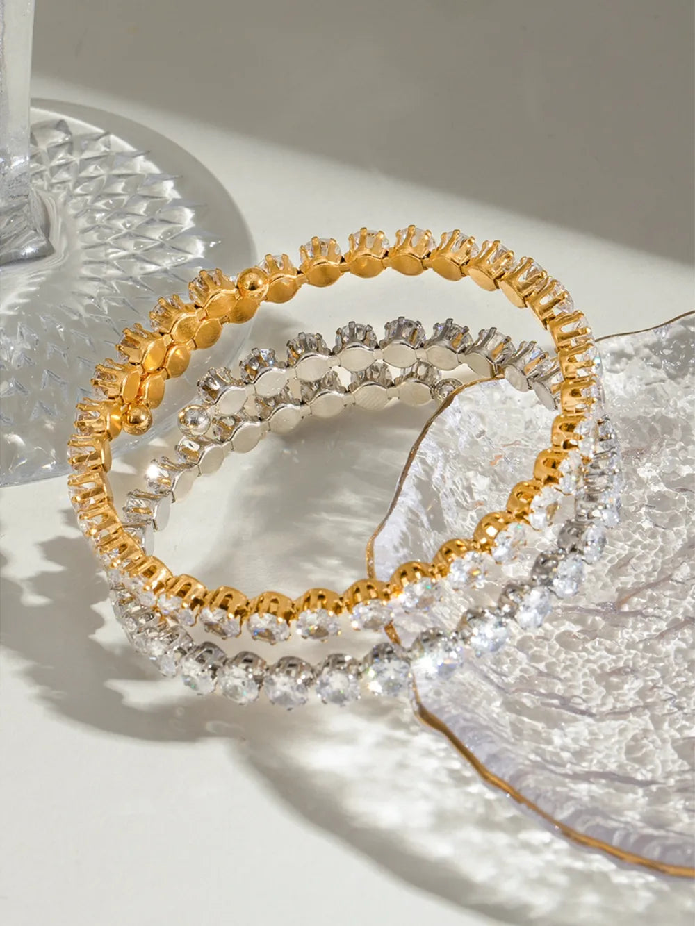 Bracelet zircon serti, acier inoxydable fin