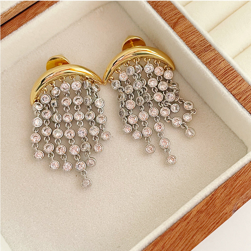 Boucles d'oreilles à pompons, design unique