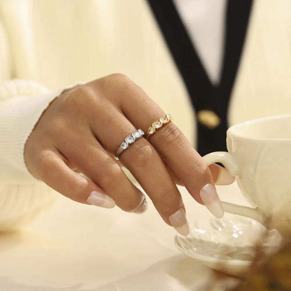 Bague style élégant intemporel, acier inoxydable