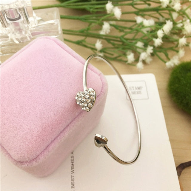 Bracelet manchette ouvert double cœur nœud, cristal