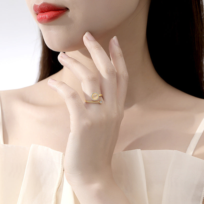 Bague ronde géométrique élégante