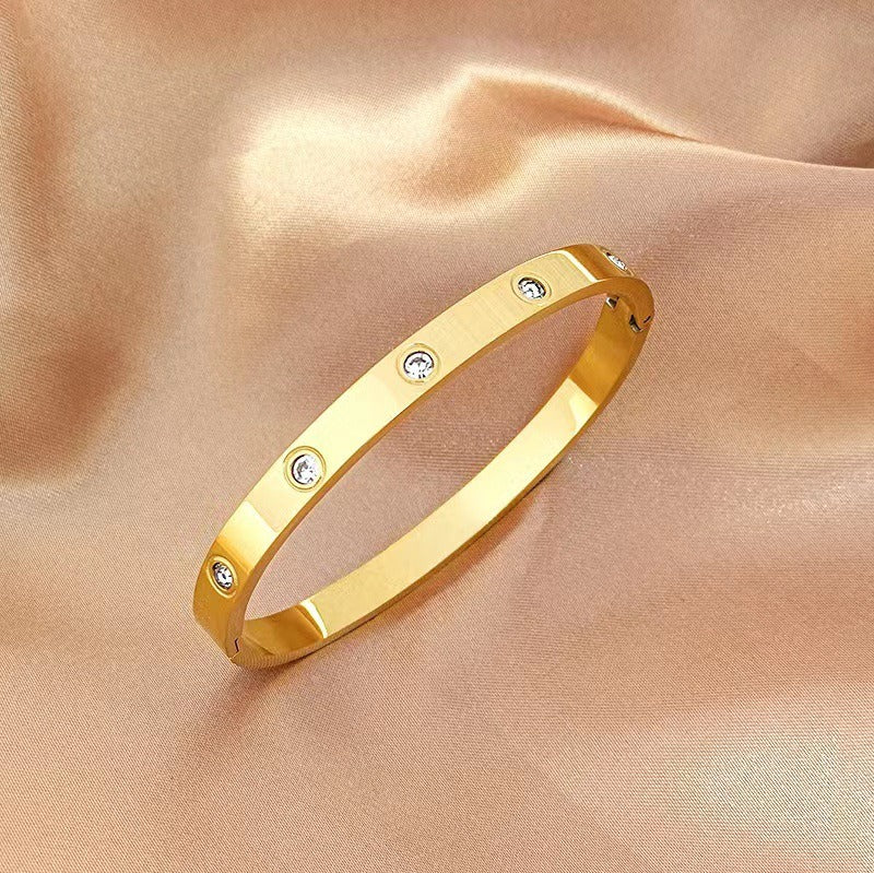 Bracelet minimaliste élégant