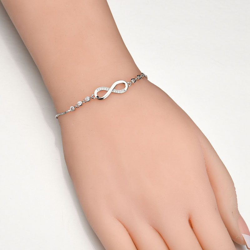 Bracelet infini cristal ajustable, argenté
