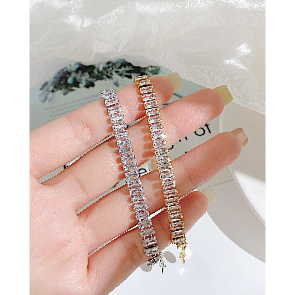 Bracelet perle et zircon, acier titane