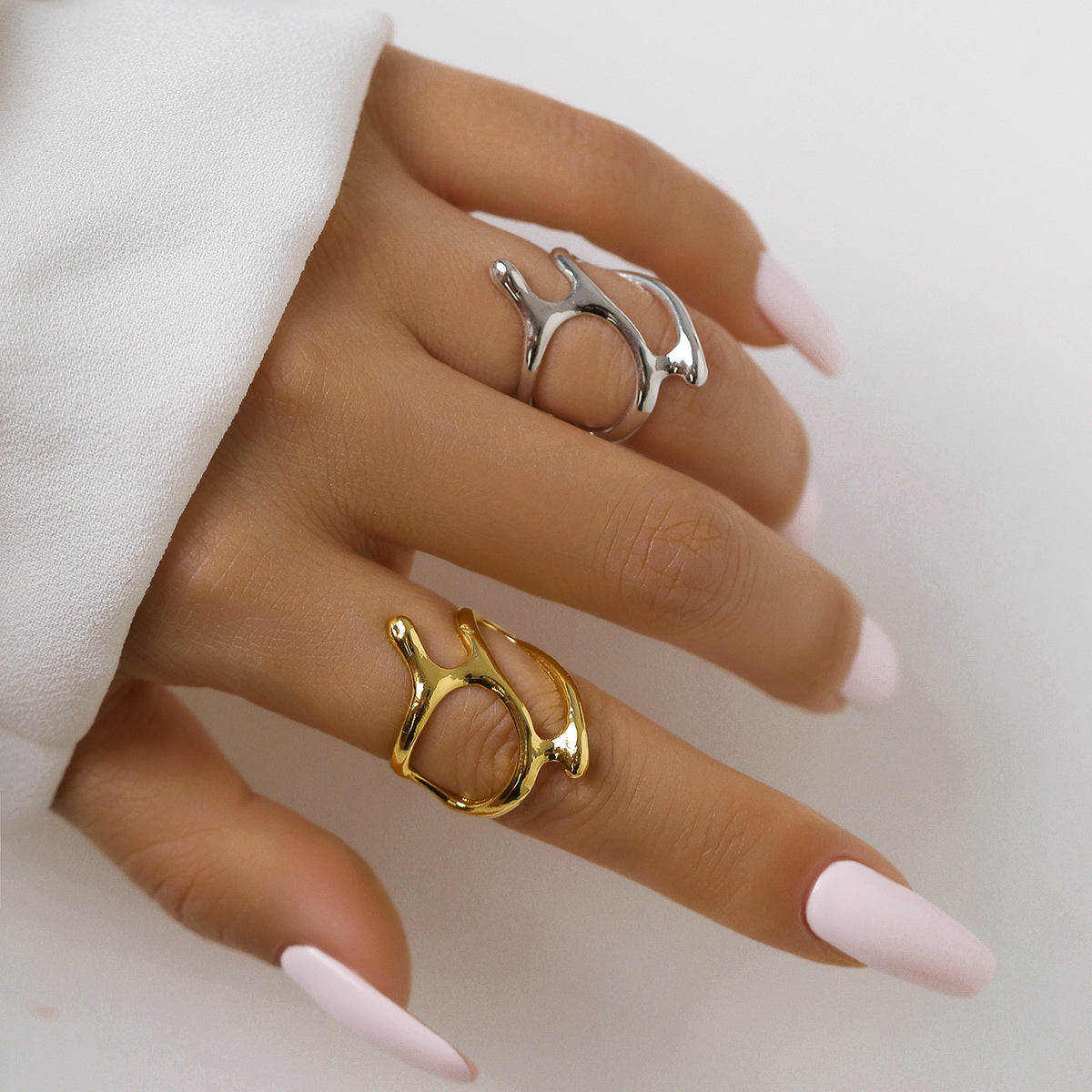 Bague ouverte géométrique futuriste, métal