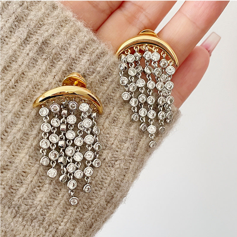 Boucles d'oreilles à pompons, design unique