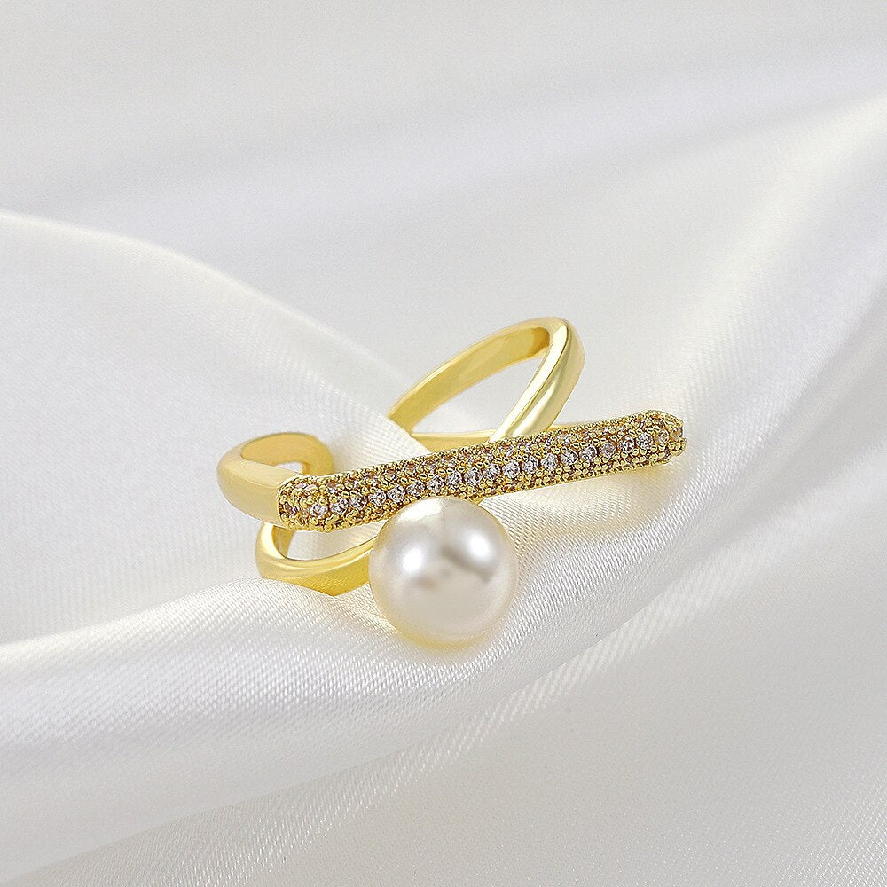 Bague perle baroque torsadée, plaqué or 18 carats