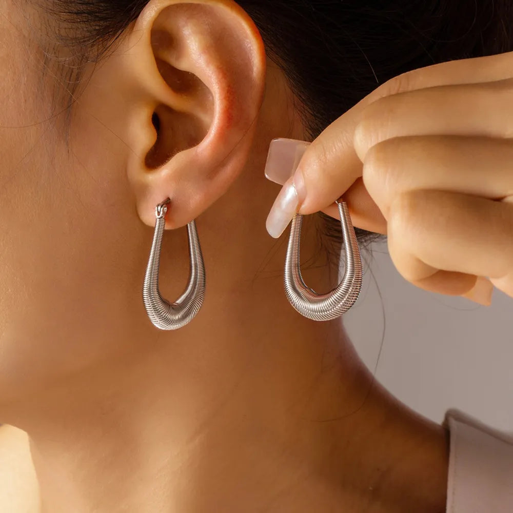 Boucles d'oreilles en U, acier titane