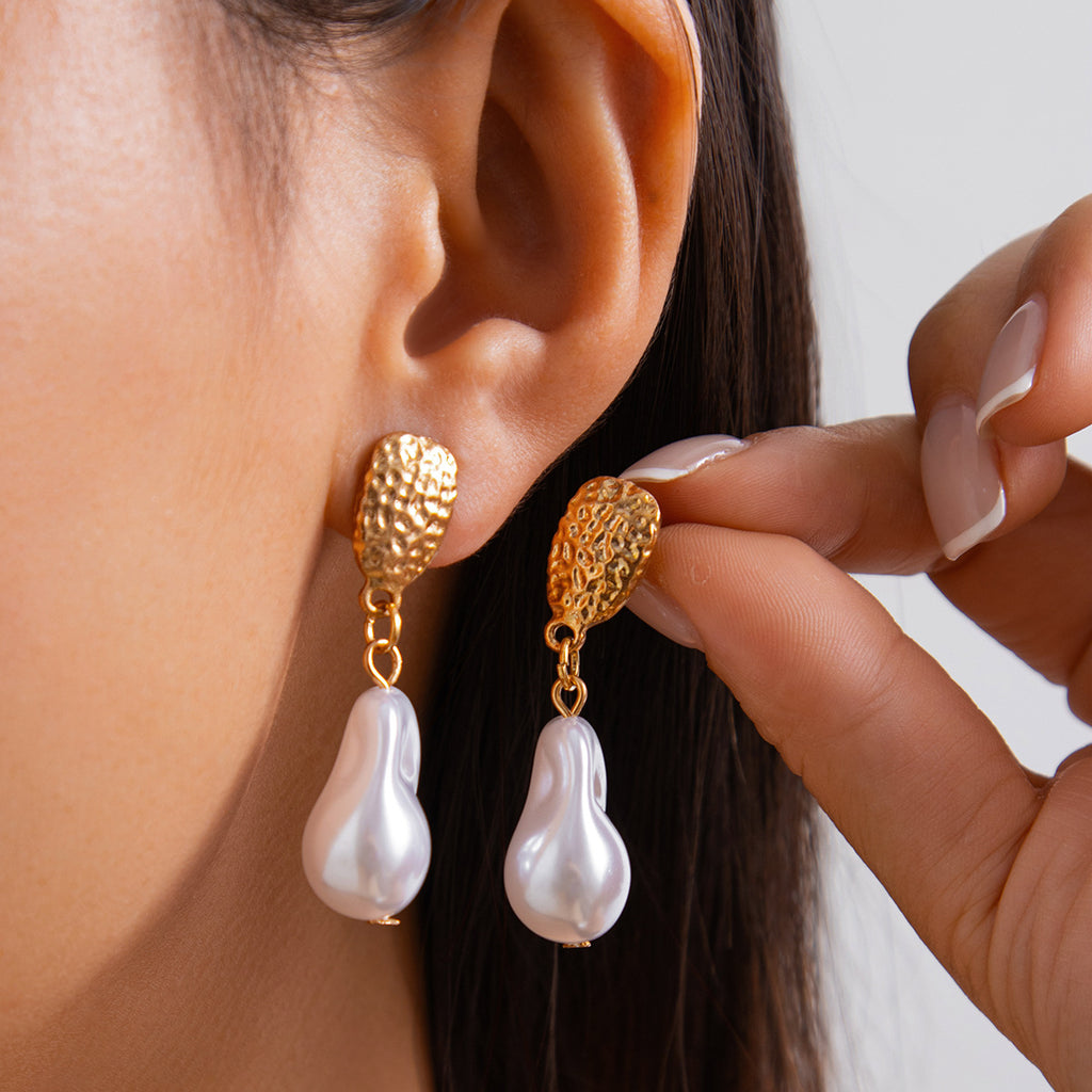 Boucles d'oreilles pendantes perle baroque, style rétro français