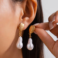 Boucles d'oreilles pendantes perle baroque, style rétro français