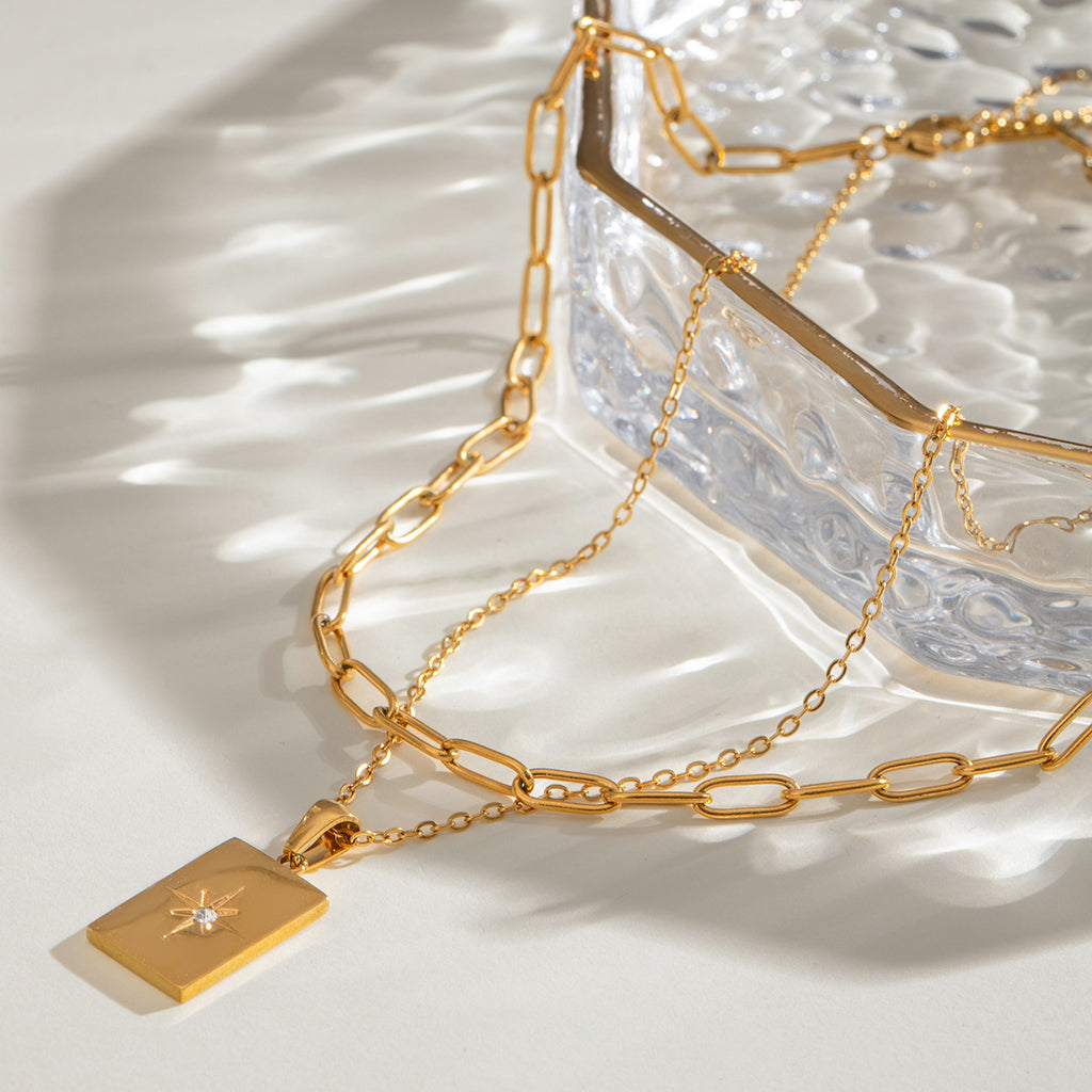 Collier double rang pendentifs étoile et carré, acier inoxydable