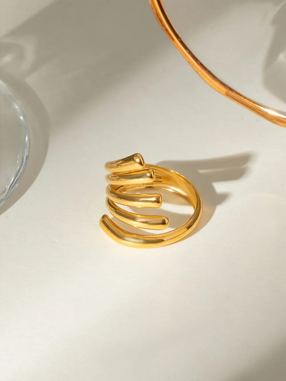 Bague ouverte lignes irrégulières, plaqué or 18 carats